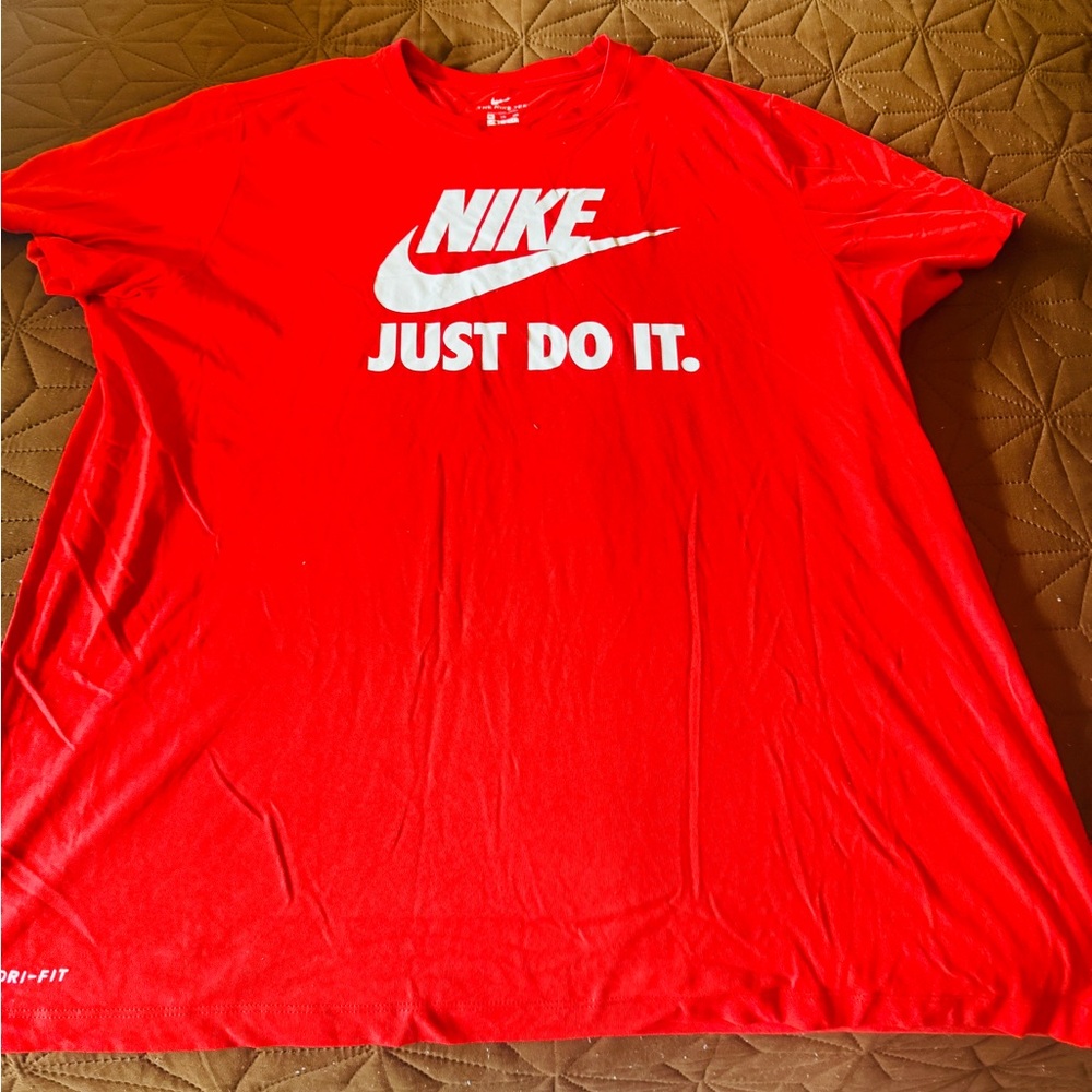 Nike Red Short Sleeve Tees with White Branding